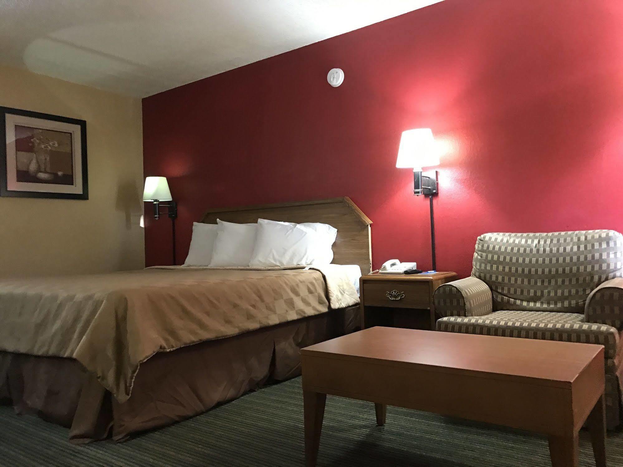 Rodeway Inn Hazlehurst Екстер'єр фото
